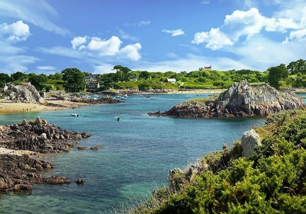Charmante Maison Sur Le Port Loguivy De La Mer Ploubazlanec 0*,