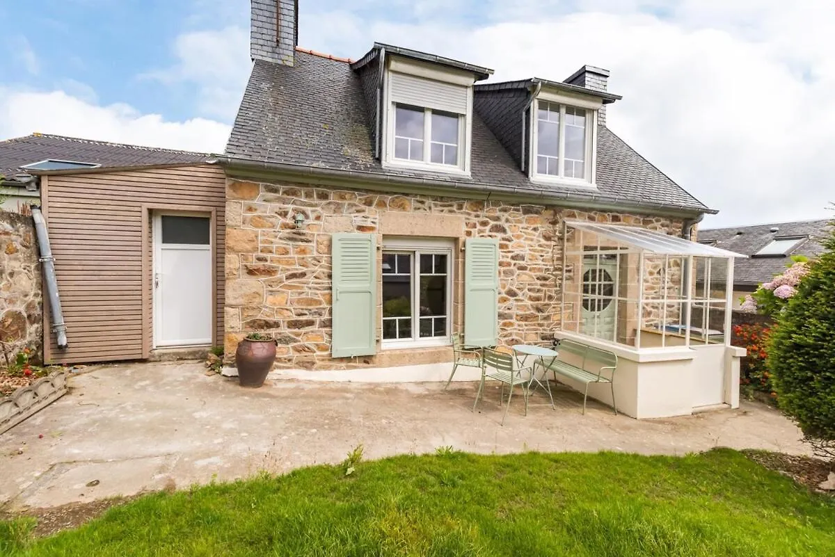 Holiday home Charmante Maison Sur Le Port Loguivy De La Mer Ploubazlanec