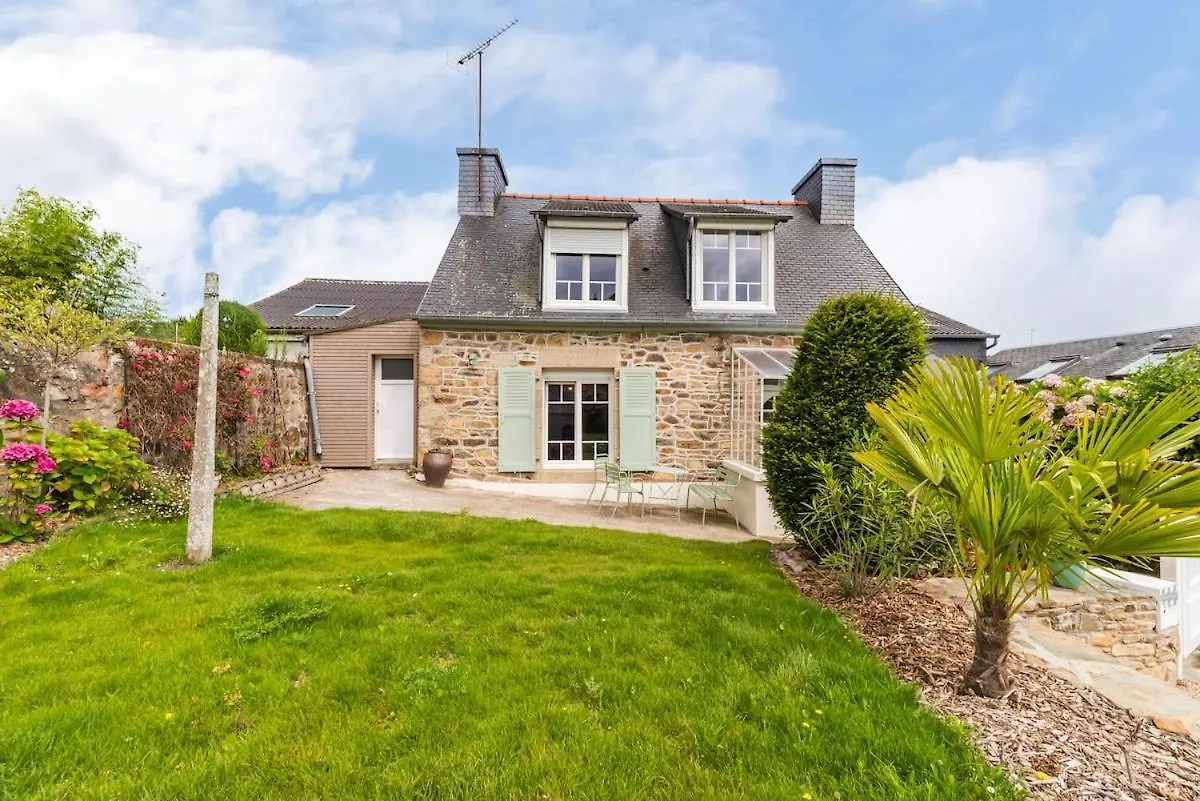 Charmante Maison Sur Le Port Loguivy De La Mer Ploubazlanec 0*,  France